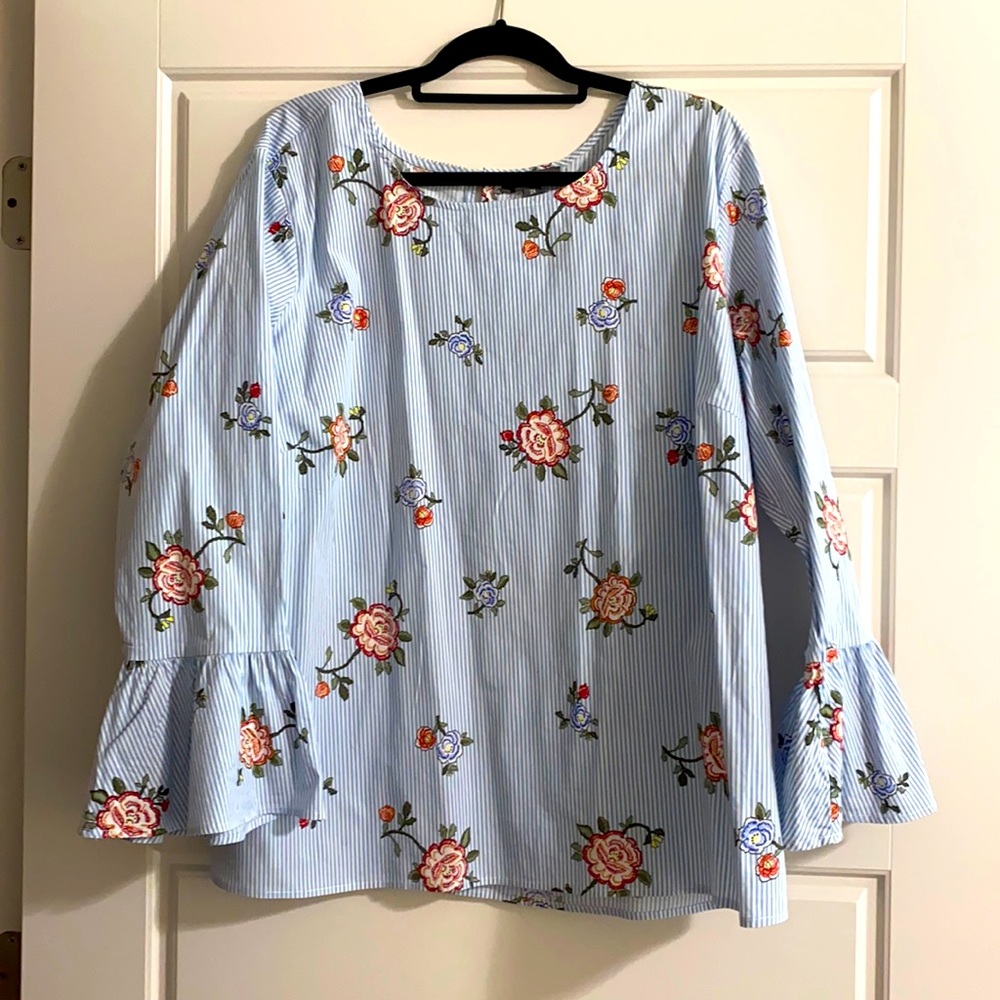 Alexander Jordan 2X Top with Flare Sleeves